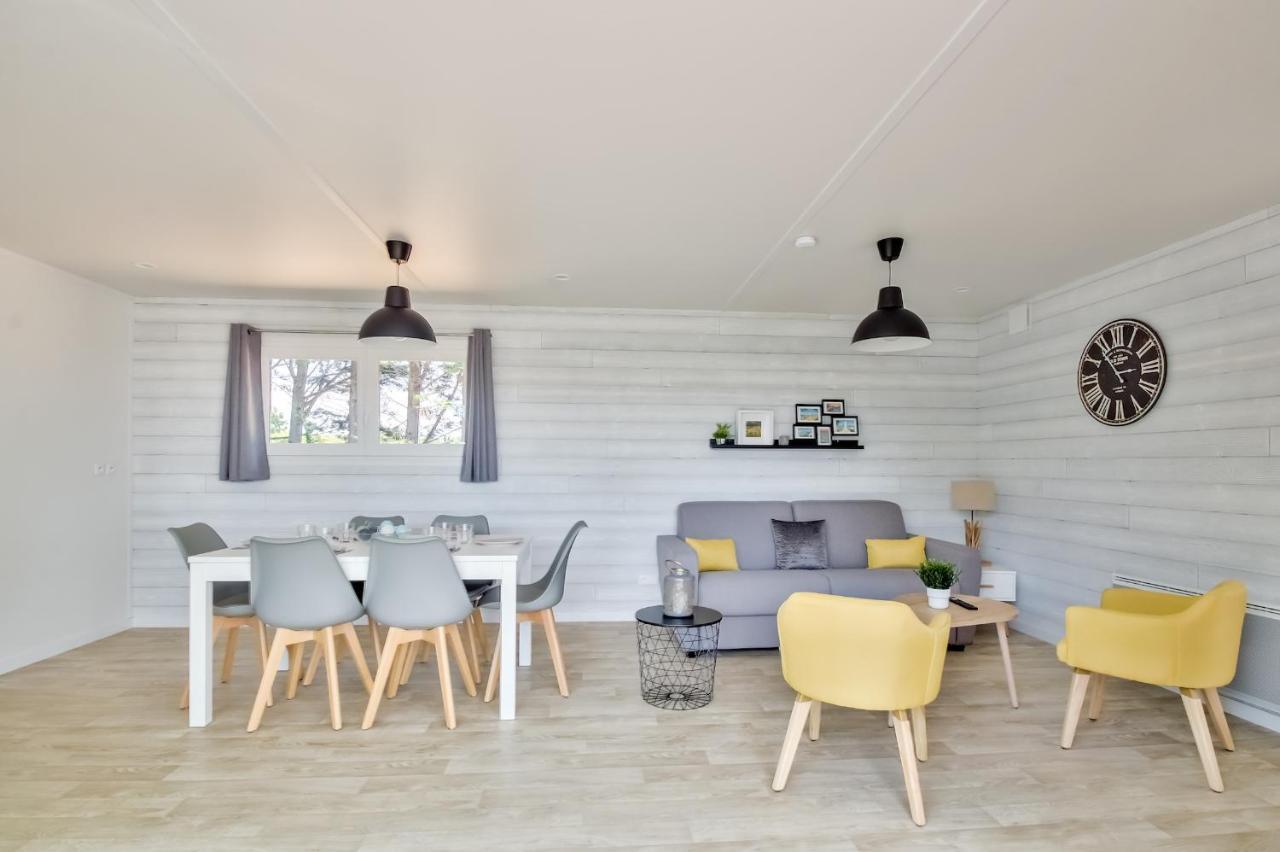 Chalet Pour 8 Dans Residence Avec Piscine Chauffee Бретиньоль-сюр-Мер Экстерьер фото