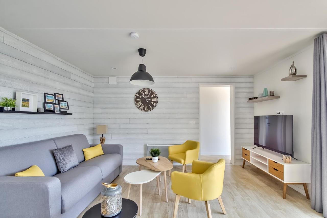Chalet Pour 8 Dans Residence Avec Piscine Chauffee Бретиньоль-сюр-Мер Экстерьер фото